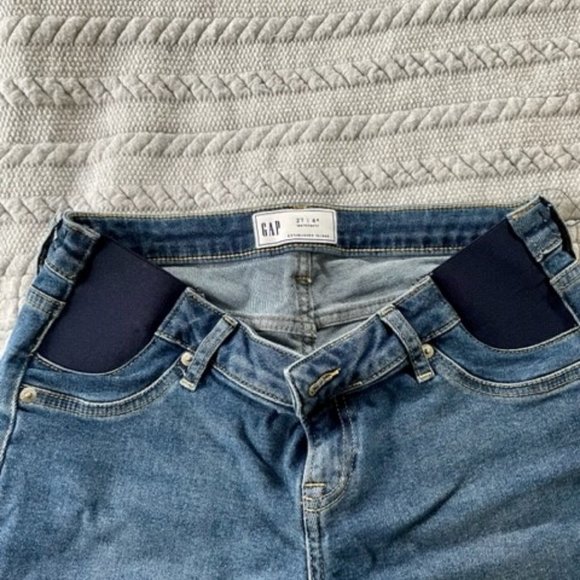 Gap Maternity Inset Panel Vintage Slim Jeans with Washwell - Picture 2 of 4